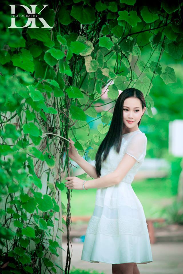 他狠狠的挺进她h闺蜜小说